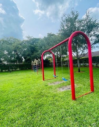 10762 La Placida Drive 7-108, Coral Springs, FL 33065