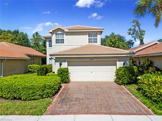 1289 Barrigona CT, Naples, FL 34119