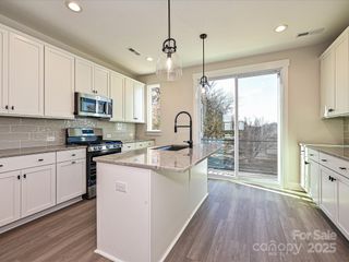 912 Callahan Street EQX1665, Charlotte, NC 28206