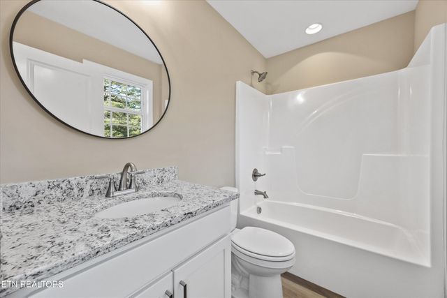 481 Broome Rd 205, Knoxville, TN 37909