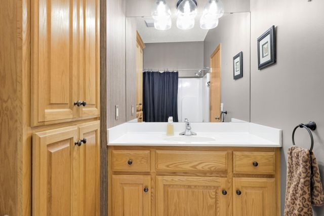 615 Bluff Heights Drive SE, Lonsdale, MN 55046