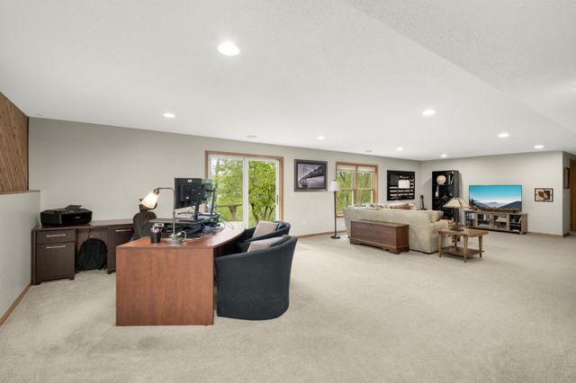 615 Bluff Heights Drive SE, Lonsdale, MN 55046
