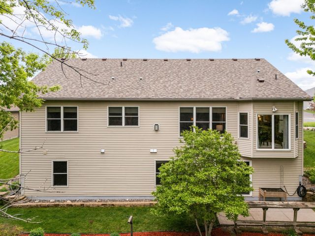 615 Bluff Heights Drive SE, Lonsdale, MN 55046