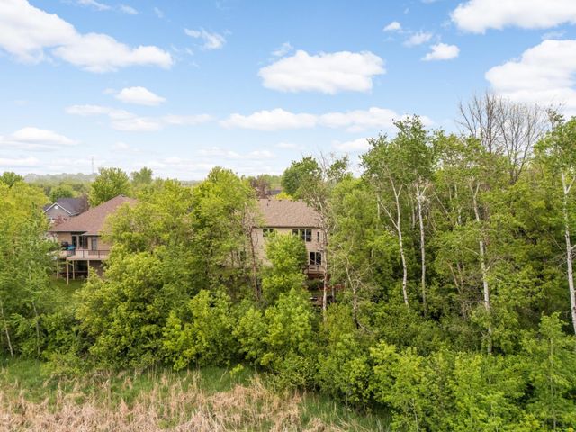 615 Bluff Heights Drive SE, Lonsdale, MN 55046