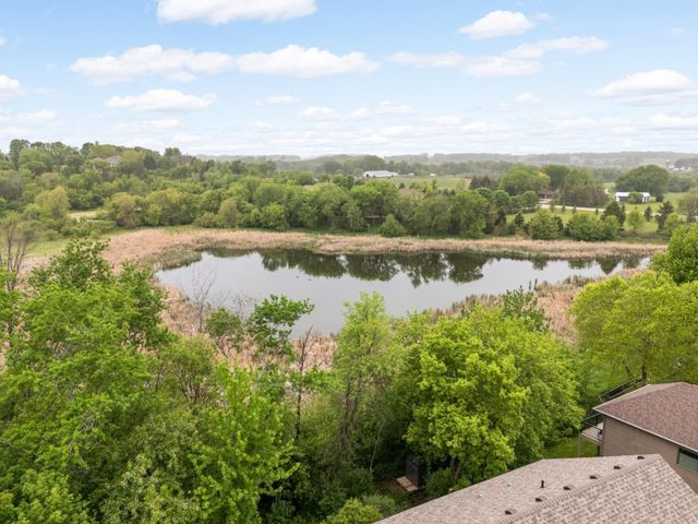 615 Bluff Heights Drive SE, Lonsdale, MN 55046