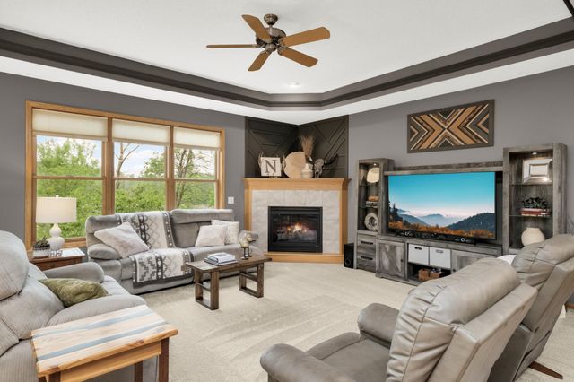 615 Bluff Heights Drive SE, Lonsdale, MN 55046
