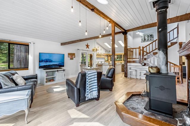 12081 Robust Way, Nevada City, CA 95959