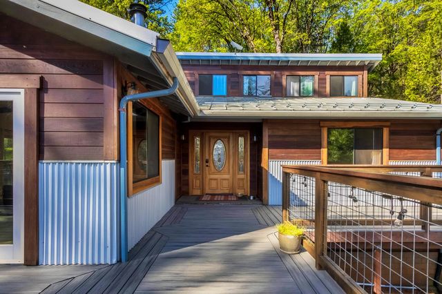 12081 Robust Way, Nevada City, CA 95959