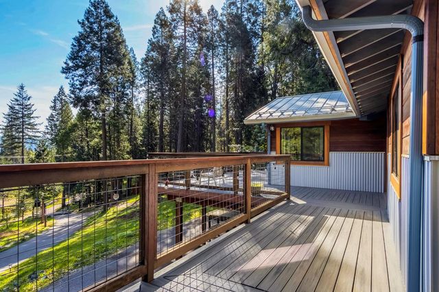 12081 Robust Way, Nevada City, CA 95959
