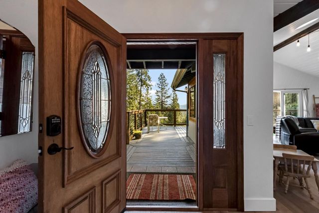 12081 Robust Way, Nevada City, CA 95959