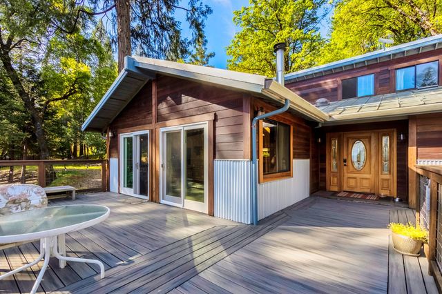 12081 Robust Way, Nevada City, CA 95959