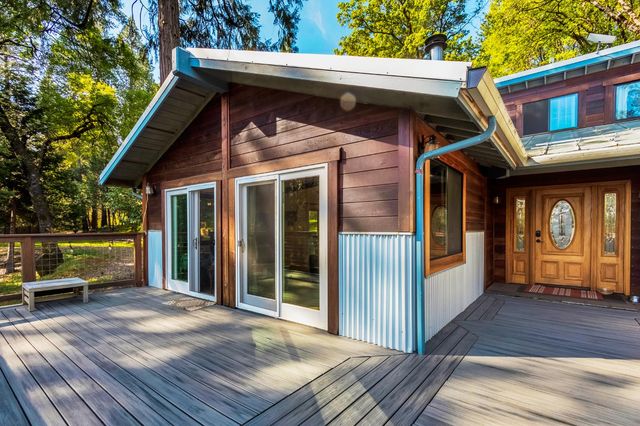 12081 Robust Way, Nevada City, CA 95959