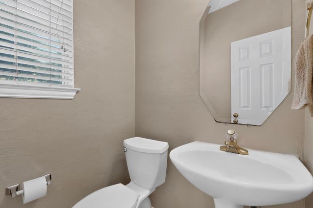 300 Cosbie Drive, Irving, TX 75063