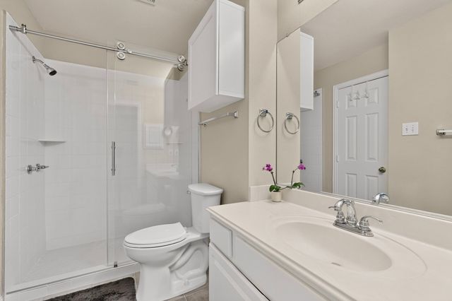 300 Cosbie Drive, Irving, TX 75063
