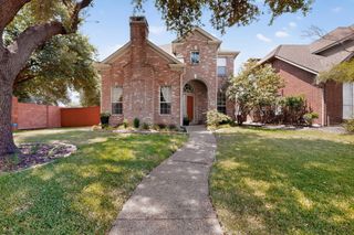 300 Cosbie Drive, Irving, TX 75063