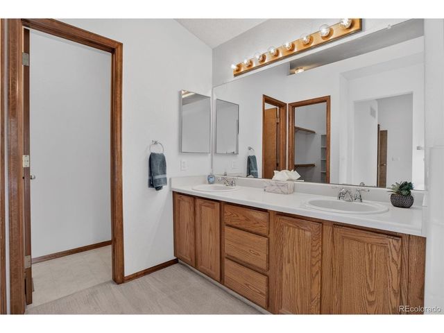 8843 Wagner Ct, Littleton, CO 80126