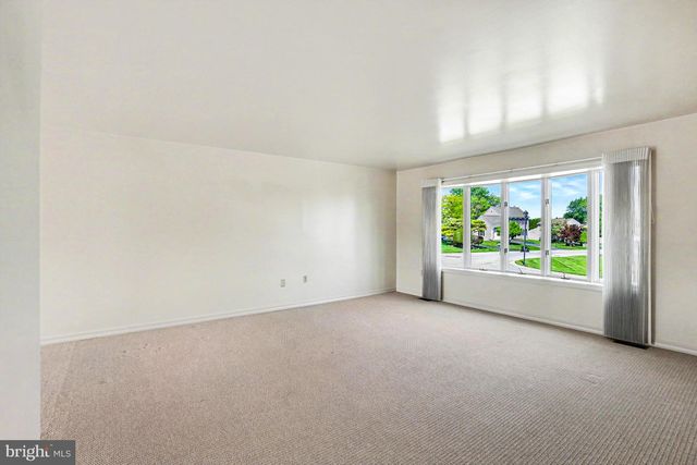 18 PALM LANE, Lebanon, PA 17042