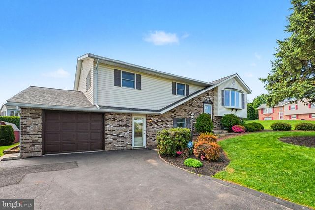 18 PALM LANE, Lebanon, PA 17042