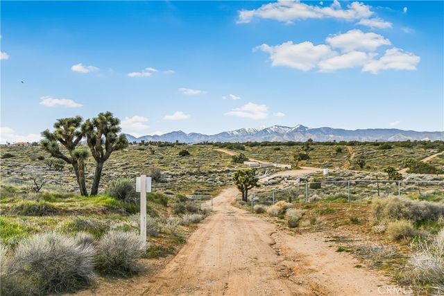 9149 Braceo Street, Oak Hills, CA 92344