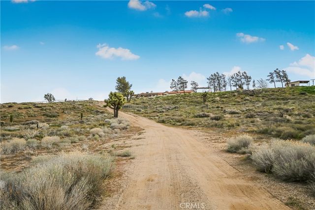 9149 Braceo Street, Oak Hills, CA 92344