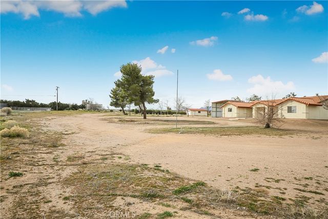 9149 Braceo Street, Oak Hills, CA 92344