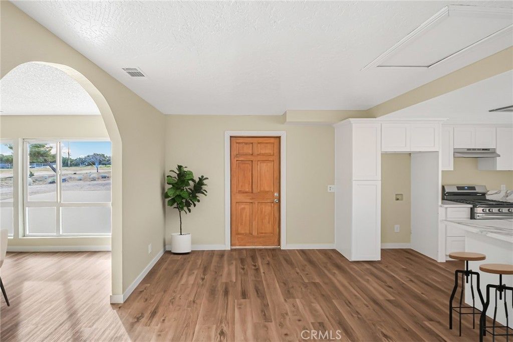 Image 10 of property listing at 9149 Braceo Street, Hesperia, CA 92344