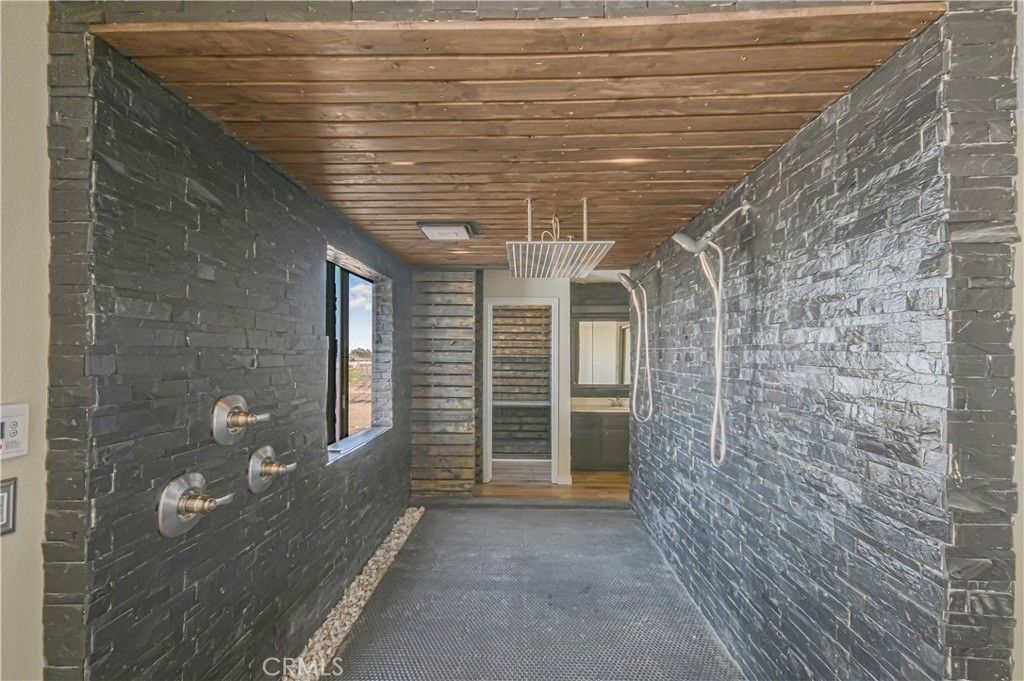 Image 15 of property listing at 9149 Braceo Street, Hesperia, CA 92344