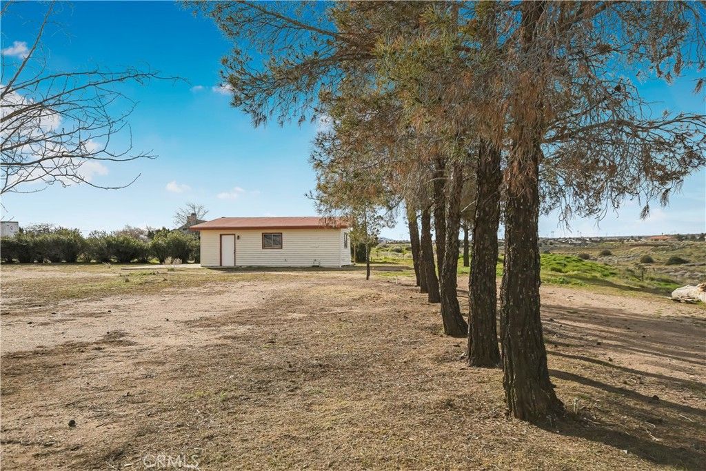 Image 31 of property listing at 9149 Braceo Street, Hesperia, CA 92344