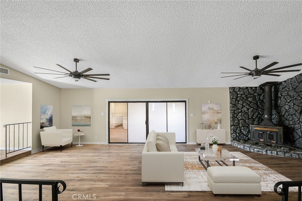 Image 4 of property listing at 9149 Braceo Street, Hesperia, CA 92344