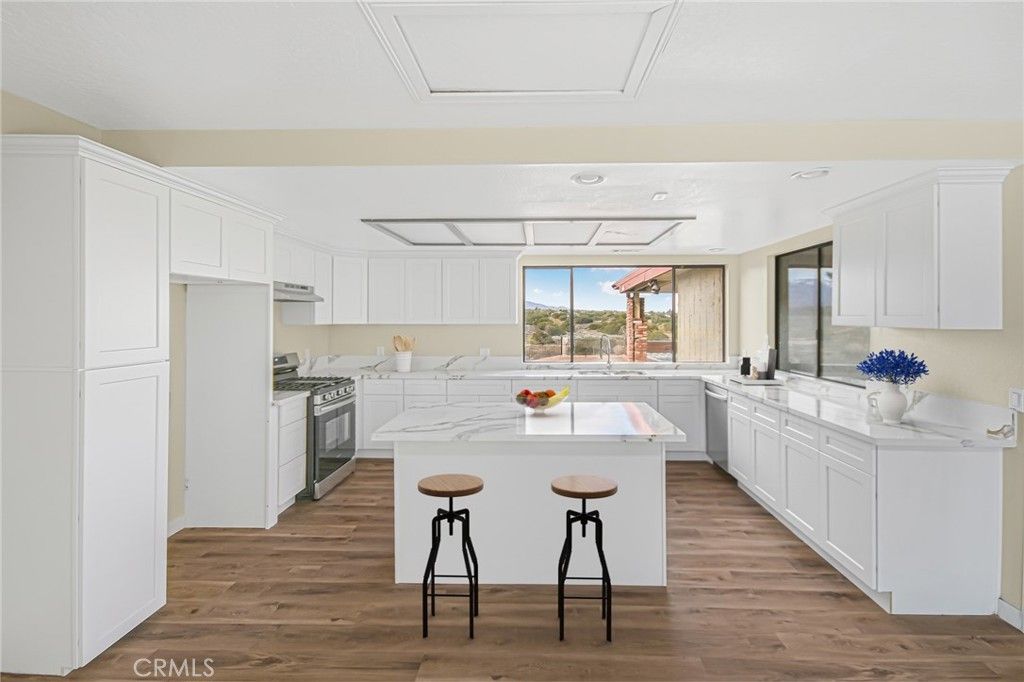 Image 8 of property listing at 9149 Braceo Street, Hesperia, CA 92344