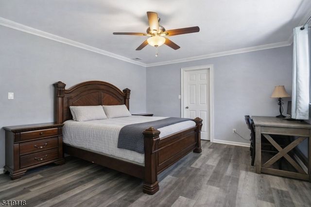 320 Beaufort Ave, Livingston Twp., NJ 07039