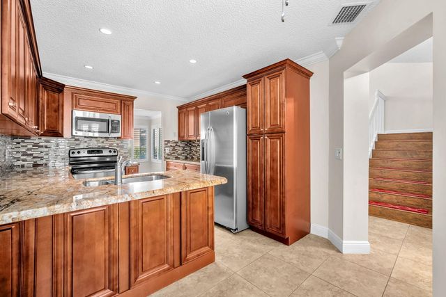 6729 Boca Pines Trail D, Boca Raton, FL 33433