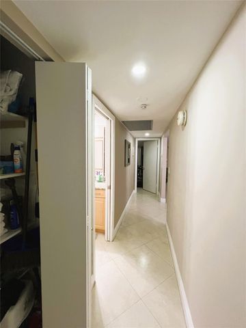 3001 Portofino Isle E-2, Coconut Creek, FL 33066