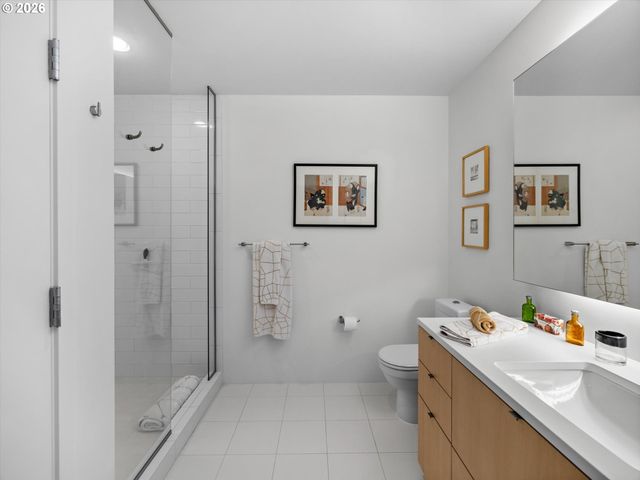 937 Nw GLISAN St 937, Portland, OR 97209