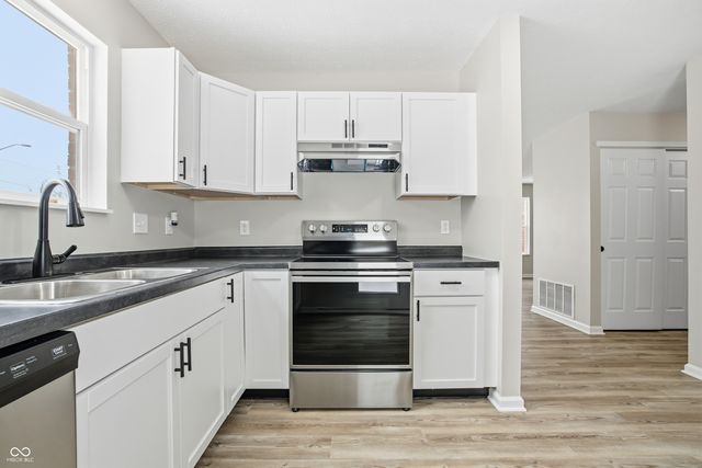 4038 Gray Arbor Way, Indianapolis, IN 46237