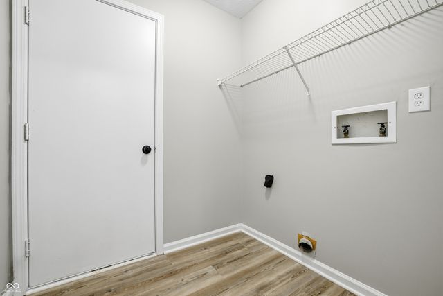 4038 Gray Arbor Way, Indianapolis, IN 46237