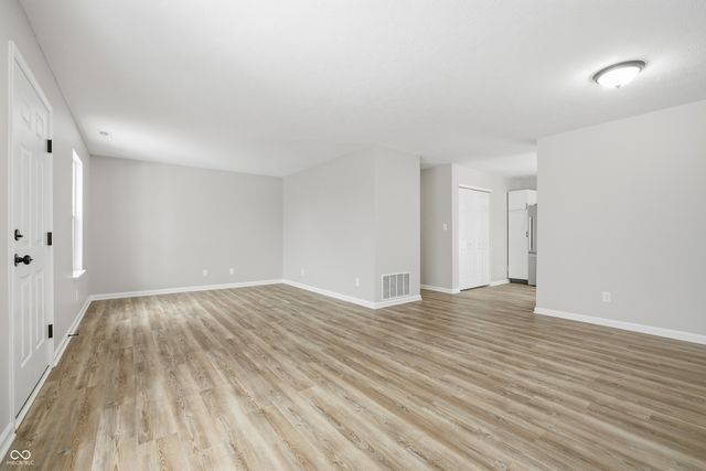 4038 Gray Arbor Way, Indianapolis, IN 46237