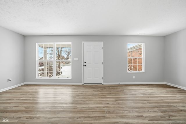 4038 Gray Arbor Way, Indianapolis, IN 46237