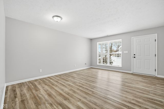 4038 Gray Arbor Way, Indianapolis, IN 46237