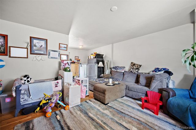 124 W Cheyenne Road, Colorado Springs, CO 80906