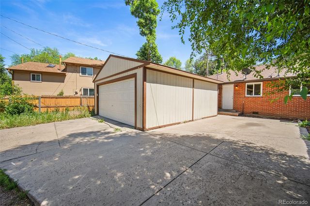 124 W Cheyenne Road, Colorado Springs, CO 80906