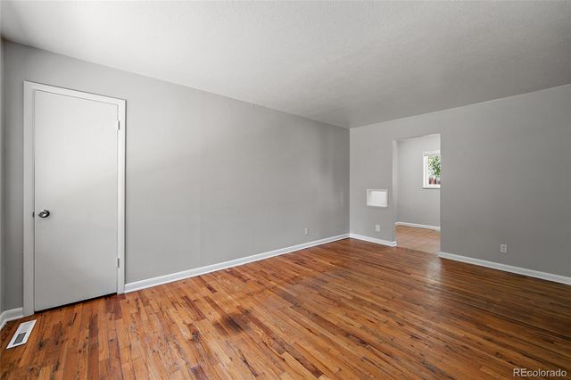 124 W Cheyenne Road, Colorado Springs, CO 80906