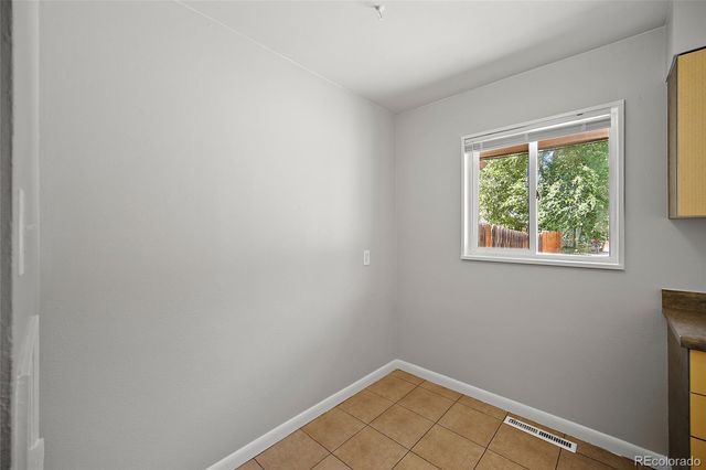 124 W Cheyenne Road, Colorado Springs, CO 80906