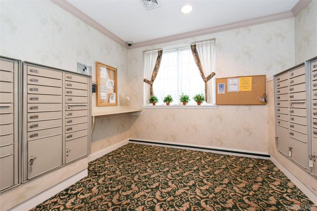 54 School Street 314, Westbury, NY 11590