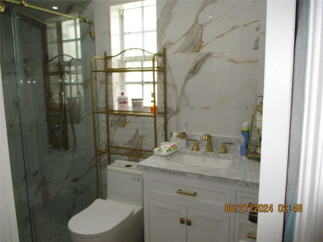 9330 NW 10th Street, Pembroke Pines, FL 33024