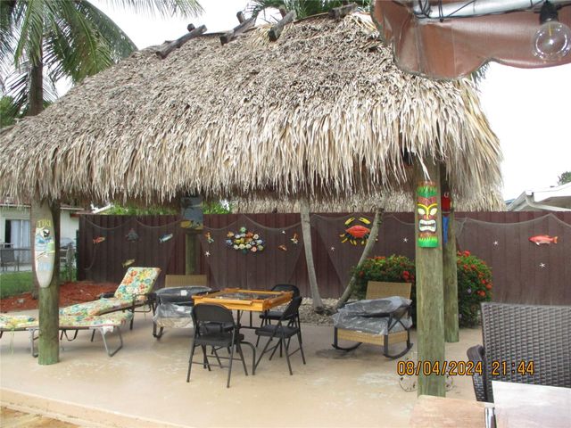 9330 NW 10th Street, Pembroke Pines, FL 33024
