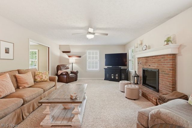 709 Norbury Drive, Hudson, OH 44236