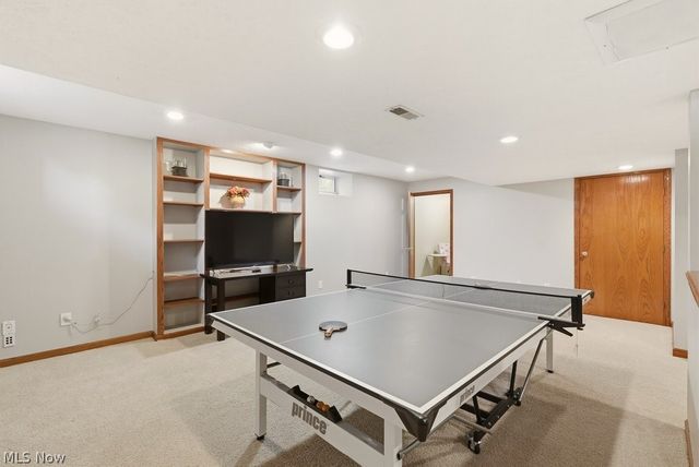 709 Norbury Drive, Hudson, OH 44236