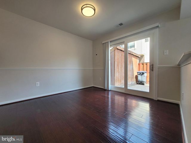 5674 OAK TANAGER CT, Burke, VA 22015