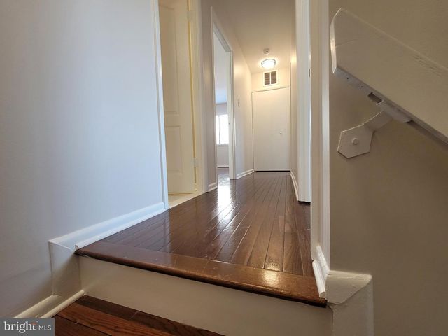 5674 OAK TANAGER CT, Burke, VA 22015